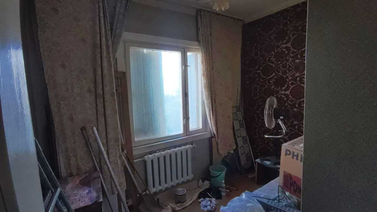 Продаётся 2 комнатная квартира, переделанная в трёхкомнатную