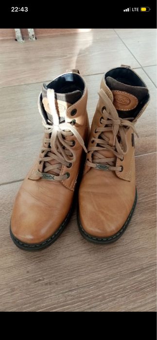 Bocanci barbati sau chiar unisex Nr 40