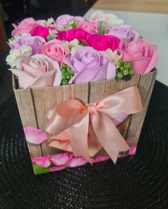 Ароматни кутии с неувяхващи рози