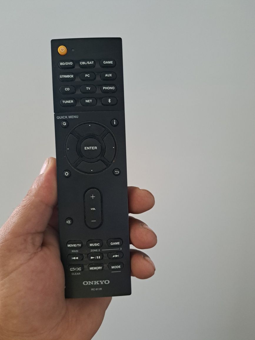 Receiver versatil de la onkyo
Tx-Nr 676E,7,2,dolby atmos,4k,wifi,blue