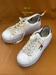 Pantofi sport ..
