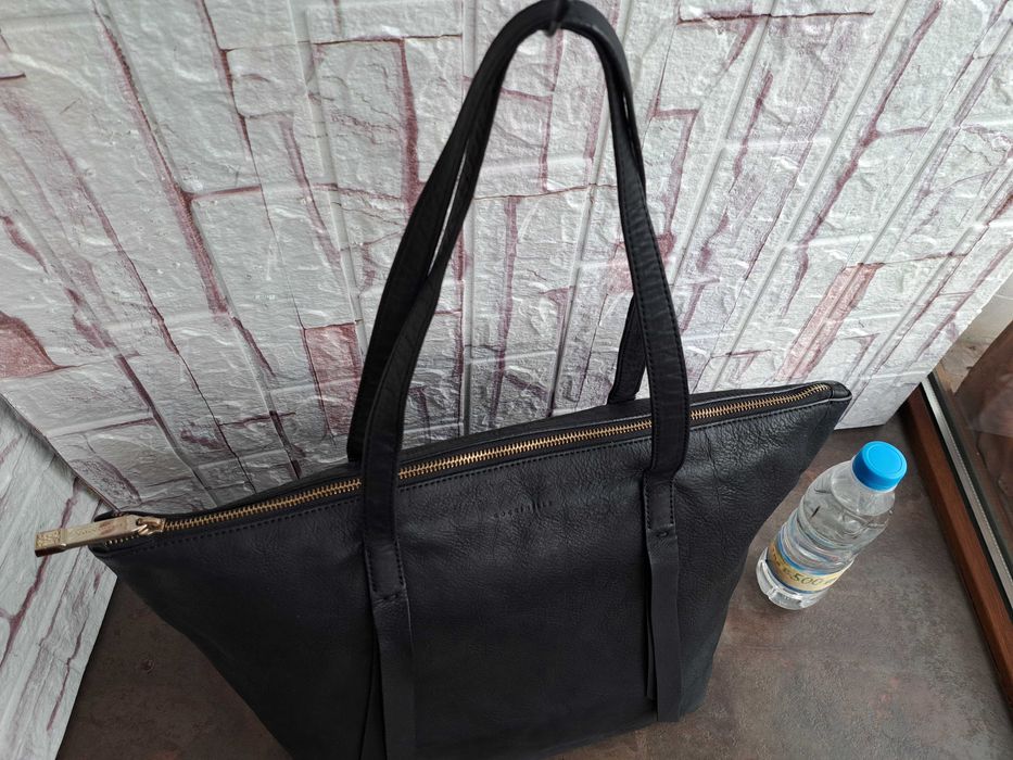 дамска чанта,Coccinelle,черна кожена торба-естествена кожа