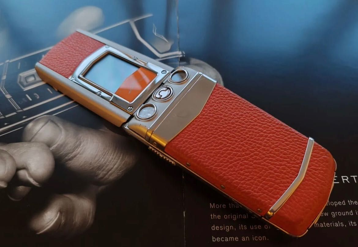 Vertu Ayxta Orange 2017
