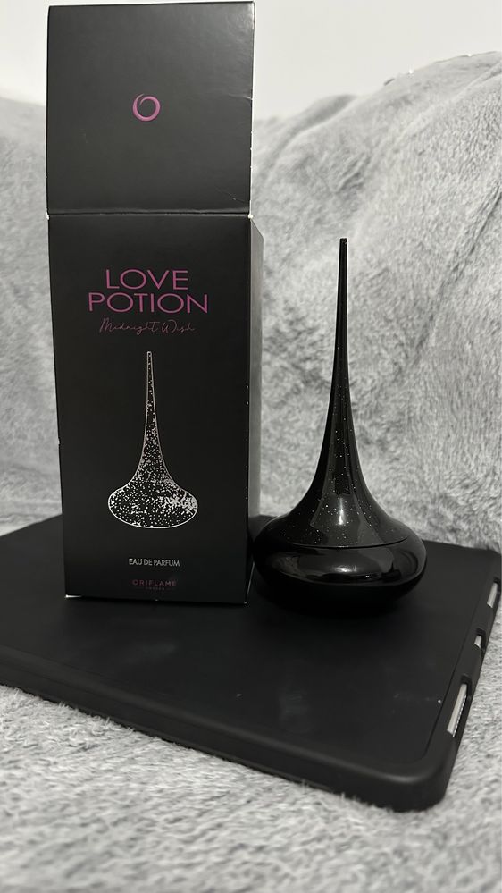 Oriflame Love Potion Midnight Wish - parfum editie limitata