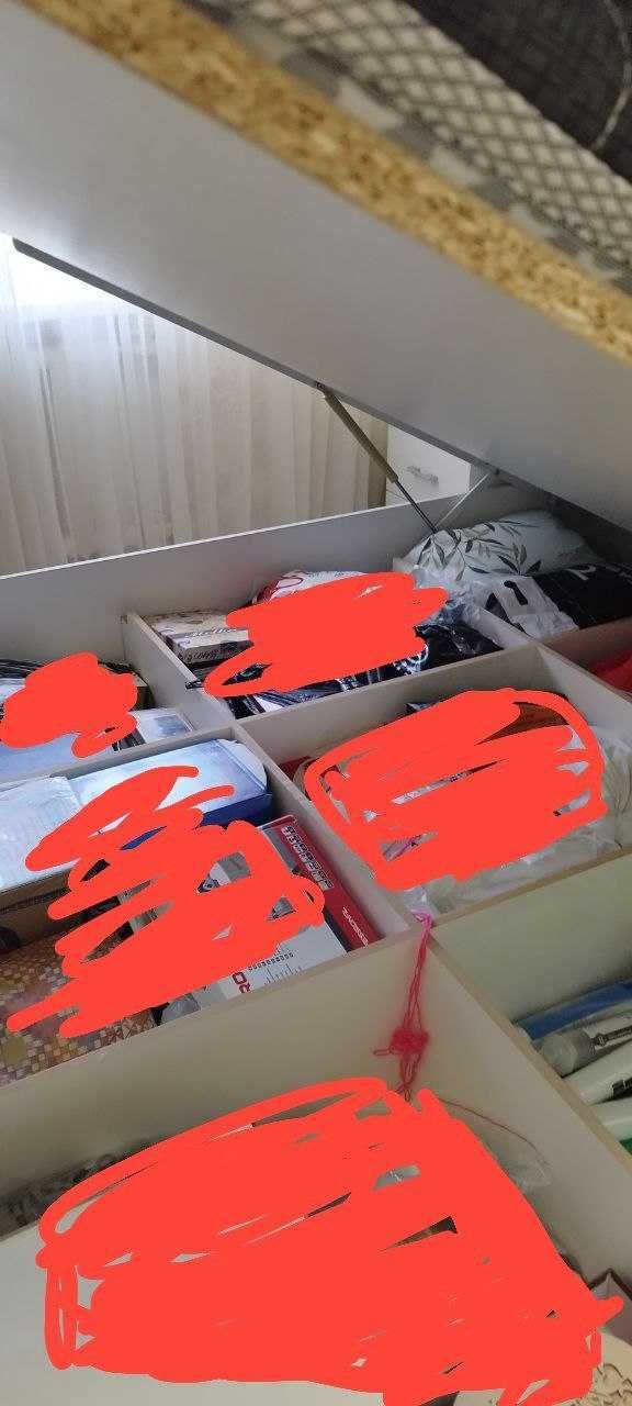 Продаётся Спальный Гарнитур б/у, в отличном состоянии.