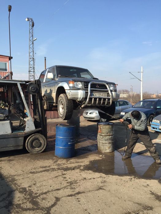 Мицубиши Паджеро Mitsubishi Pajero