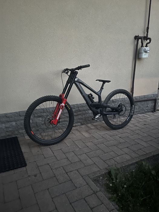 Yt tues al base 2020 M Downhill schimb cu E-bike!