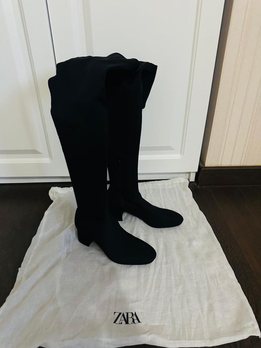 Cizme lungi Zara , negre , numarul 36