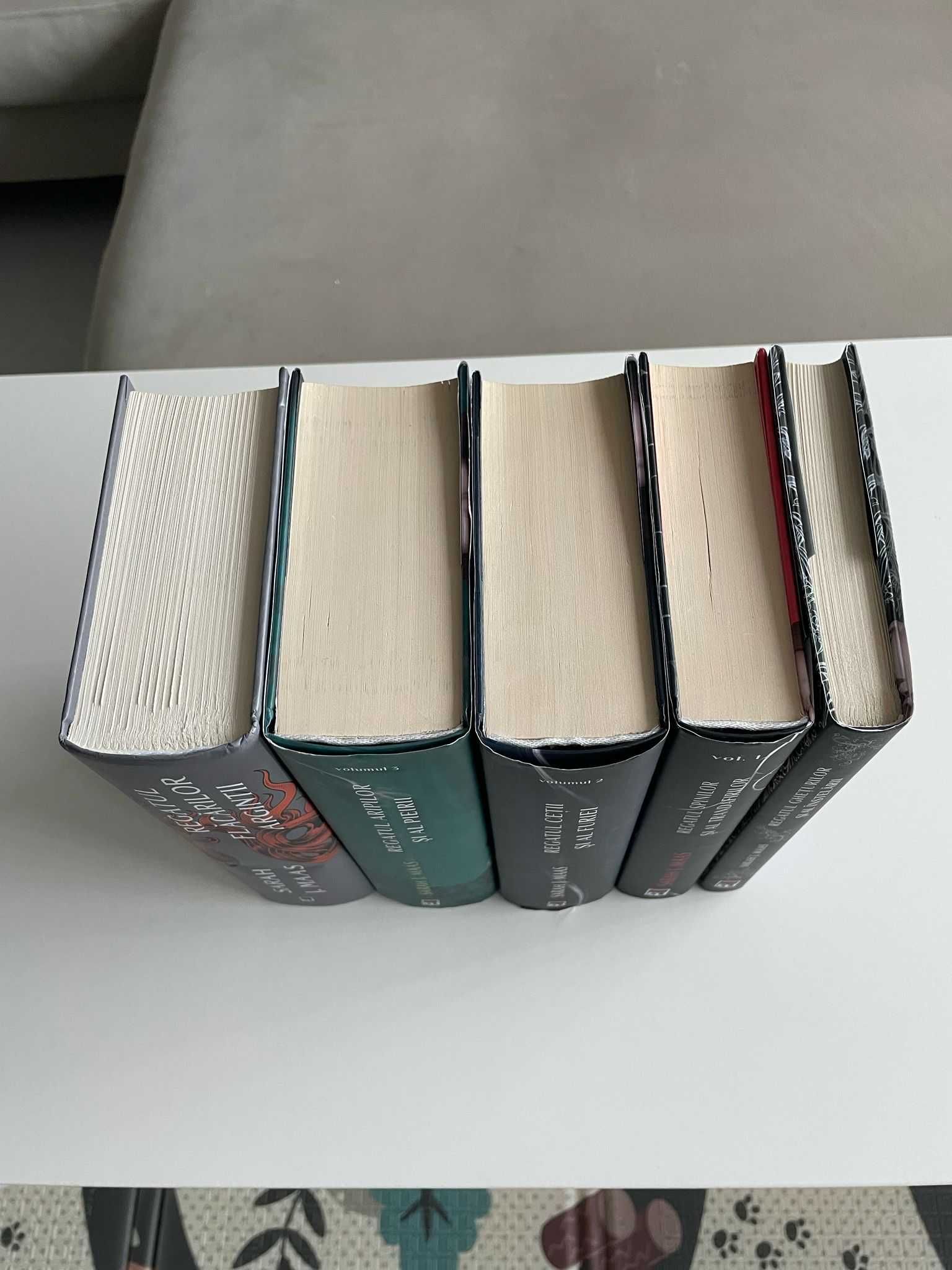 Seria acotar regatul spinilor si al trandafirilor sarah j maas