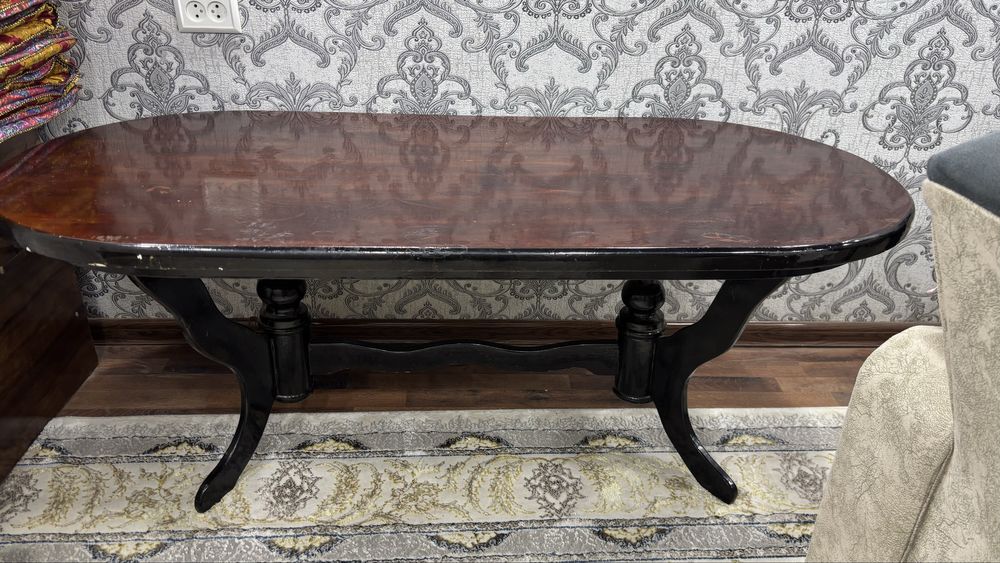 Журнальный Стол сотилади 1,5 метр