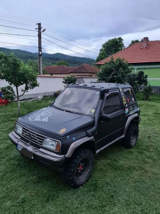 Suzuki Vitara Mașina se află în stare bună, baterie nouă