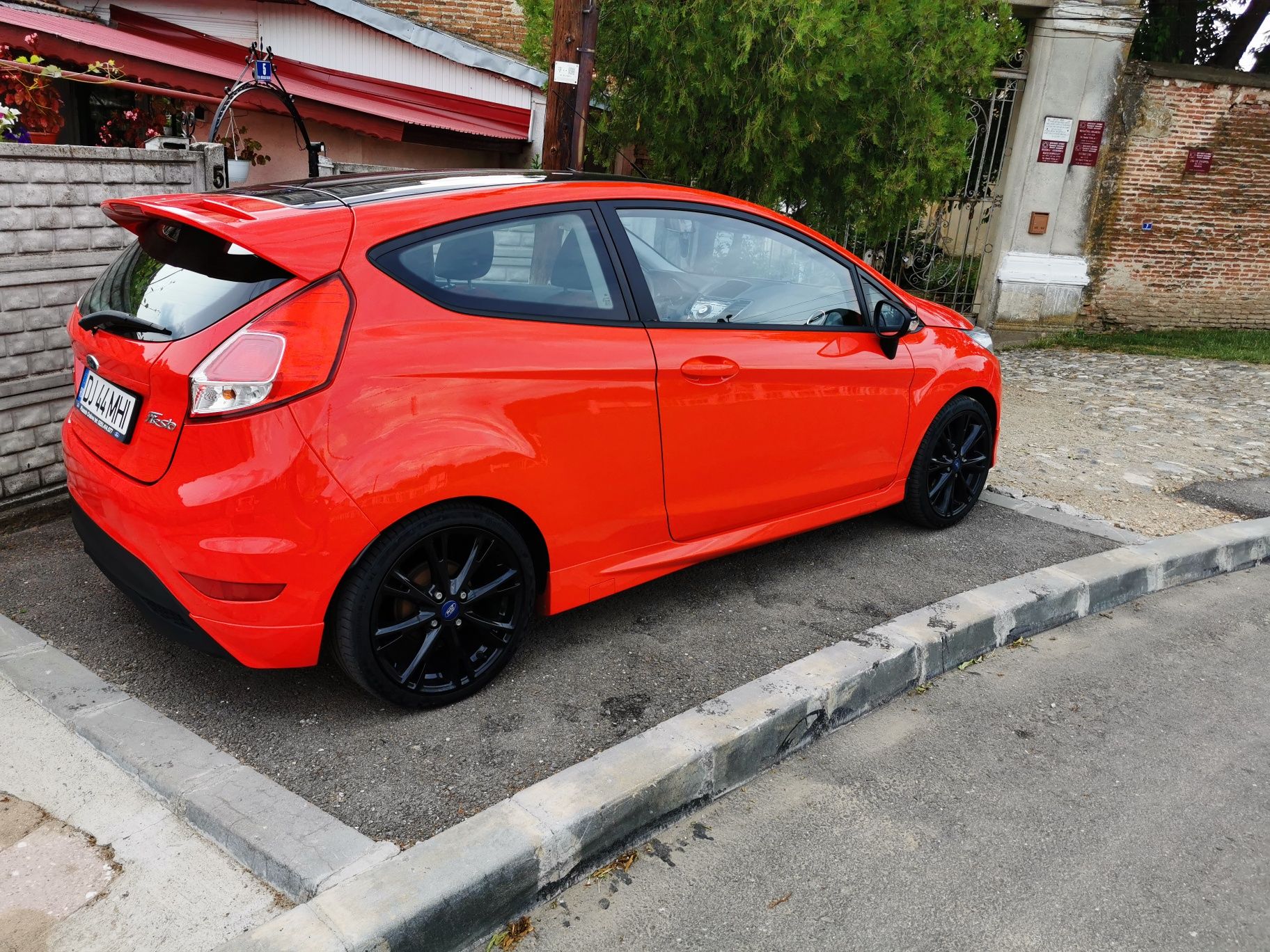 Ford Fiesta ST Line red/black limited edition