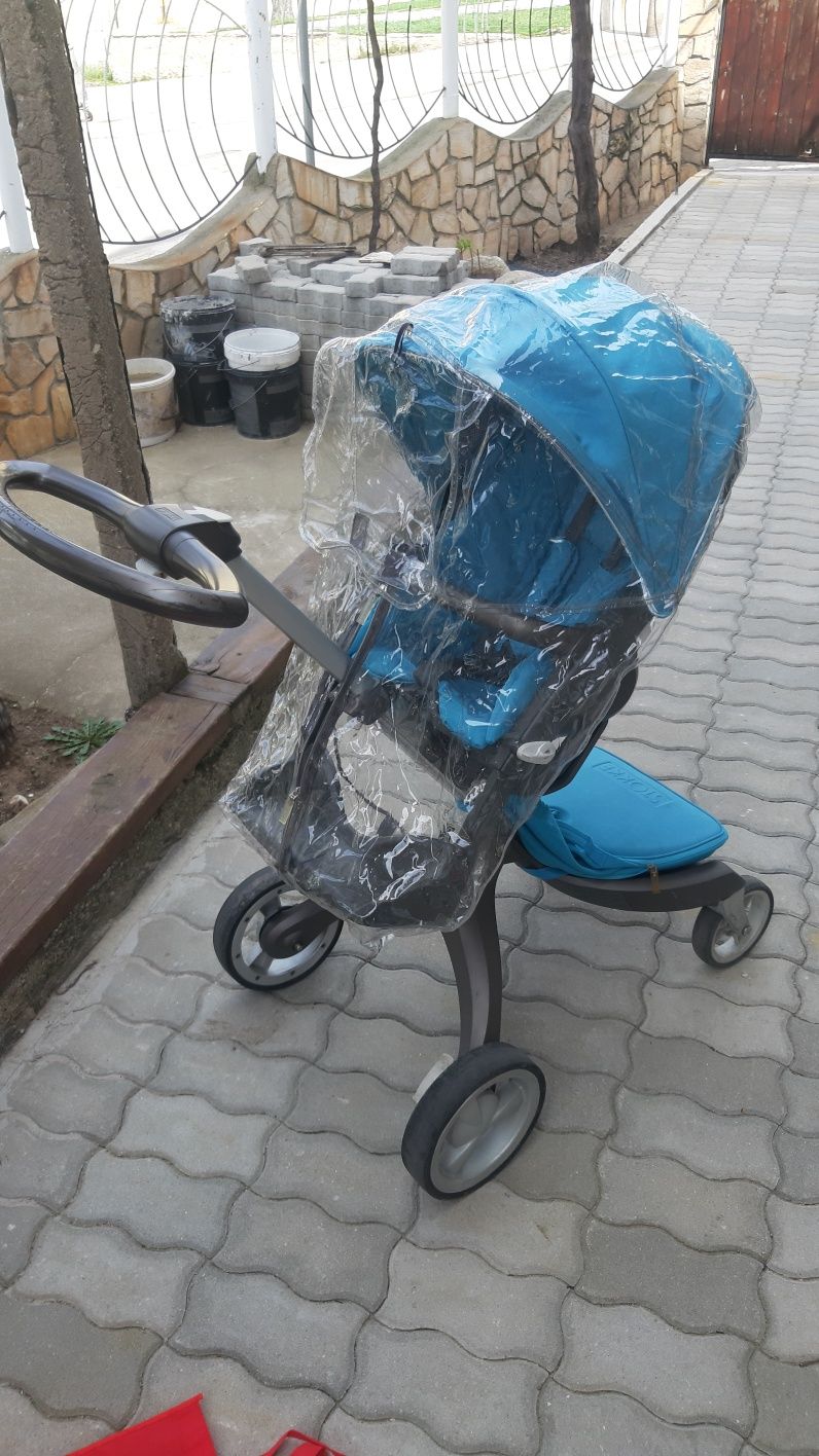 Бебешка  количка  STOKKE