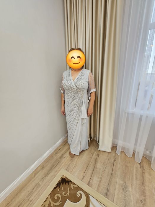 Женское платье новое