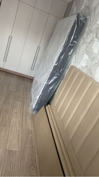 Продам новый кровать с матрасом 140000тг