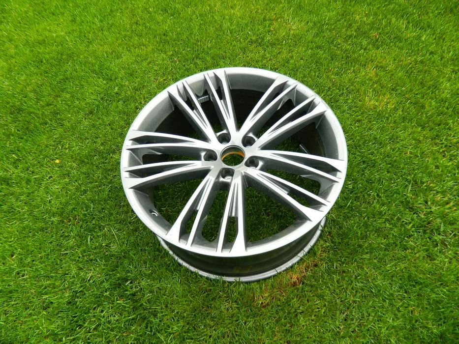 Janta pe 20" Audi A7 4K model 2020-2024 cod 4K8601025BG