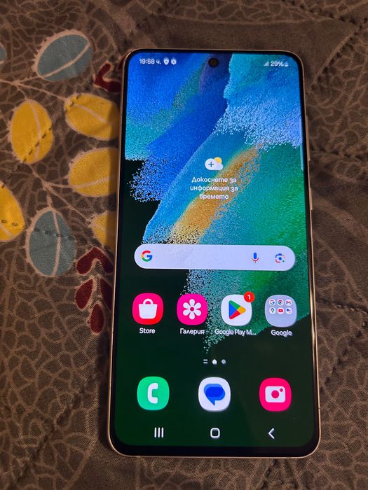 Телефон Samsung S21 FE