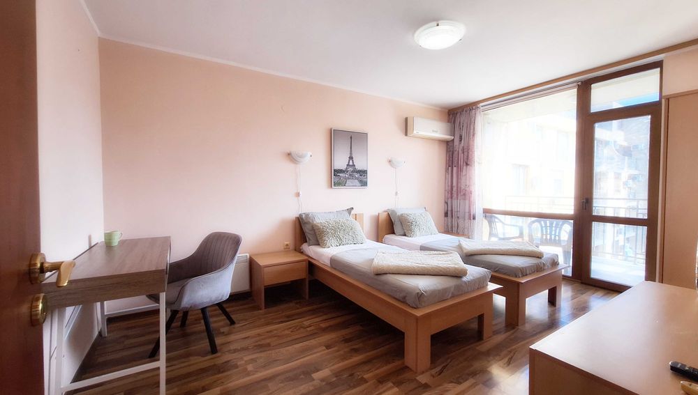 Топъл 3-стаен апартамент в „Сияна 1“, Свети Влас