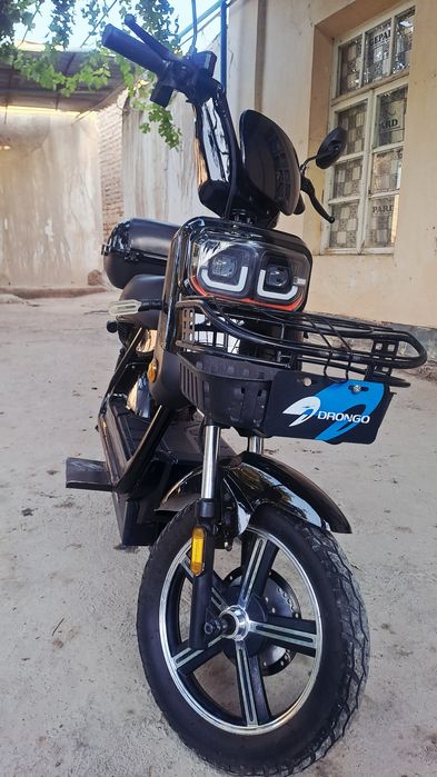 Skuter yangi holatda