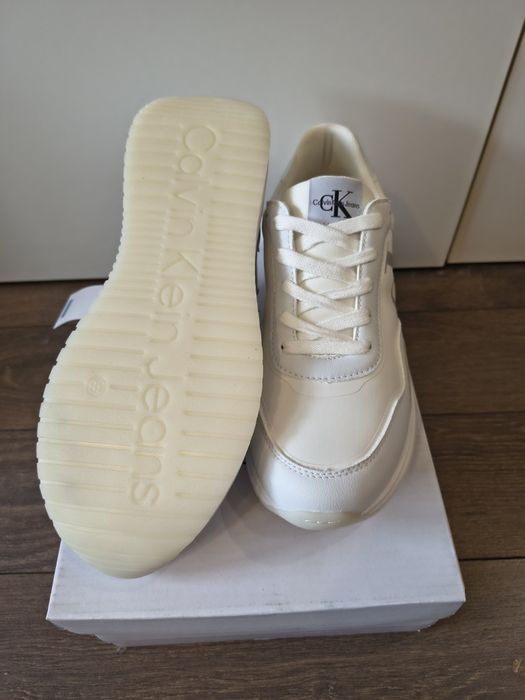 Calvin Klein нови 38 - Guess, Armani, Pinko, Boss