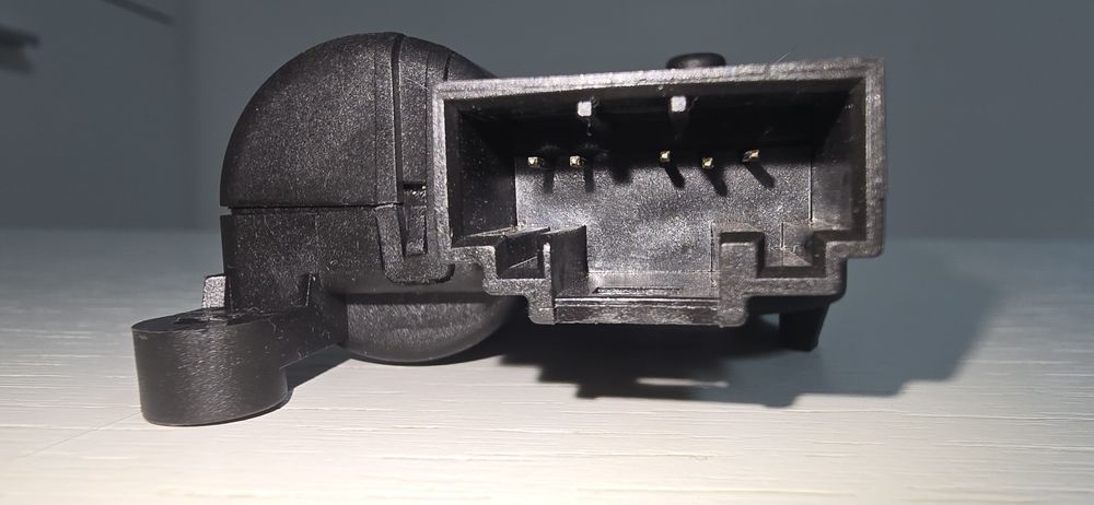 Motoras aer conditionat skoda octavia 3