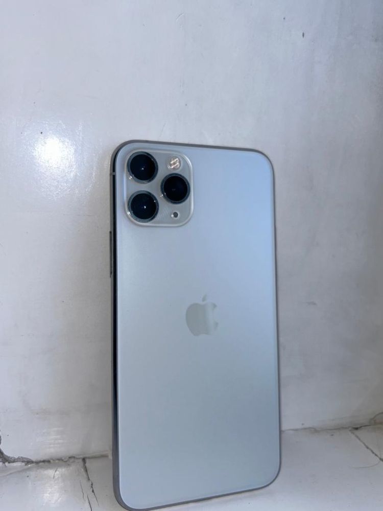 iPhone 11 pro продам