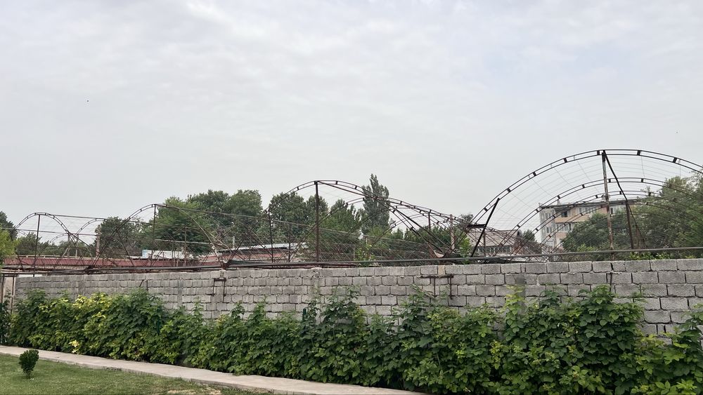 Продаётся земельный участок под строительство жилого дома.