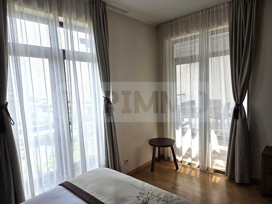 Тристаен апартамент в елитен голф комплекс Thracian Cliffs Golf Resort