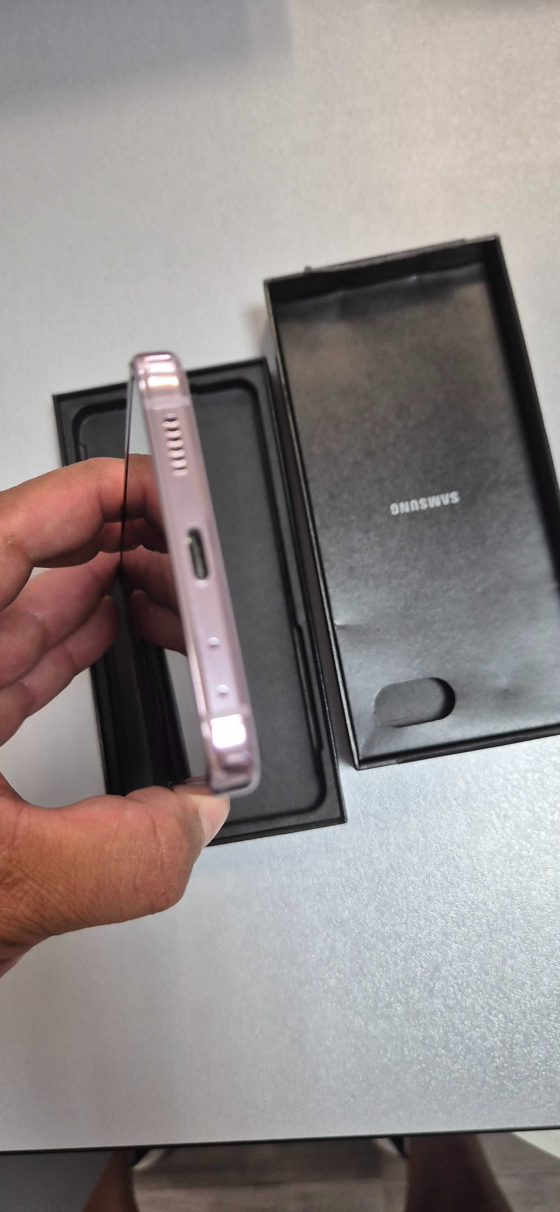 Samsung Z Flip-5