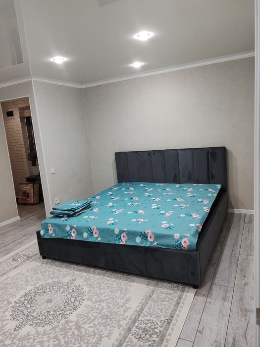 Сдам по суточно двухкомнатную квартиру