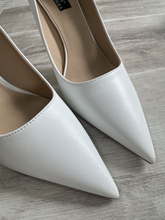 Туфли новые 39-40