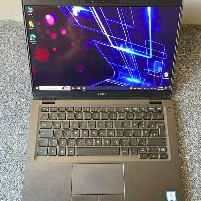 Dell 5300 - 13.3”IPS Touchscreen, 16GB RAM, i5-8265u, 512GB NVMe SSD