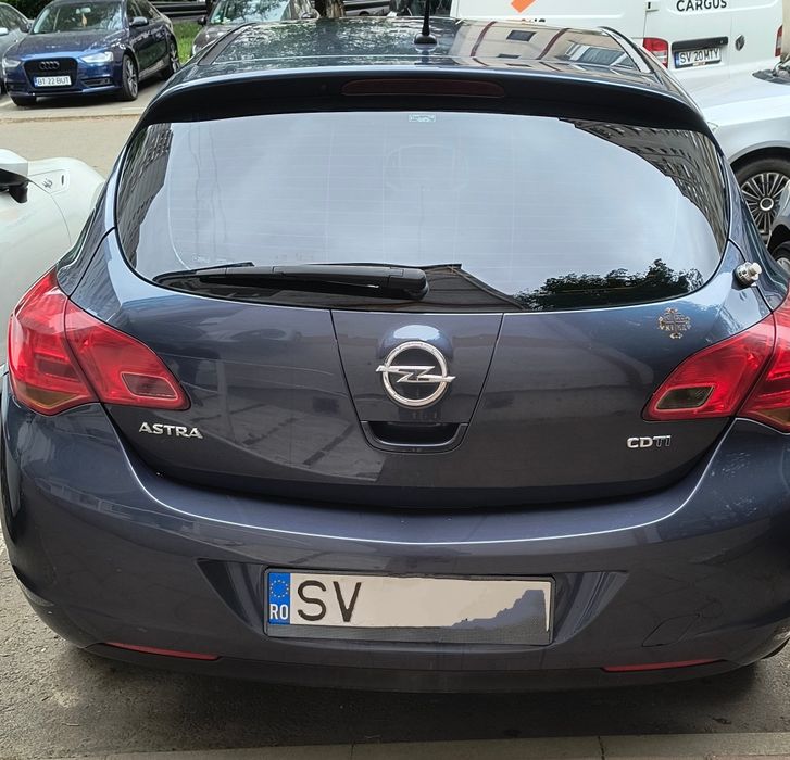 Opel Astra j 2010