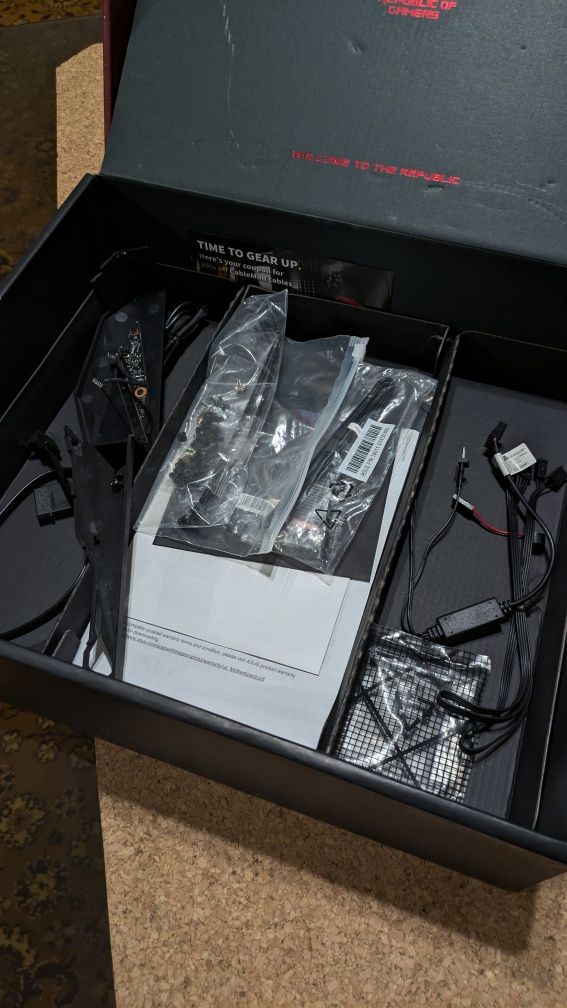 Asus X470 / Amd 2700x / Kingston Fury 16GB