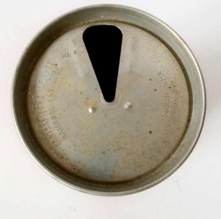 Колекционерска бутилка- кен на Кока Кола от Олимпиадата в Москва