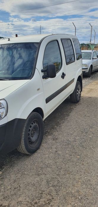 Fiat doblo 2006 masina bine intretinuta