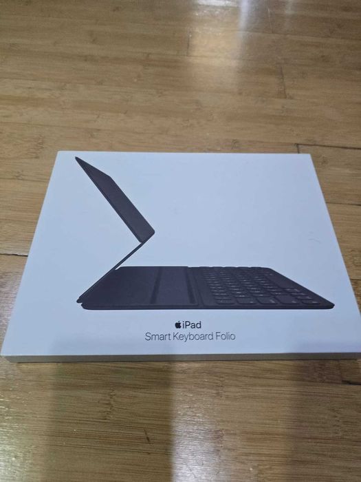 Apple Smart Keyboard Folio