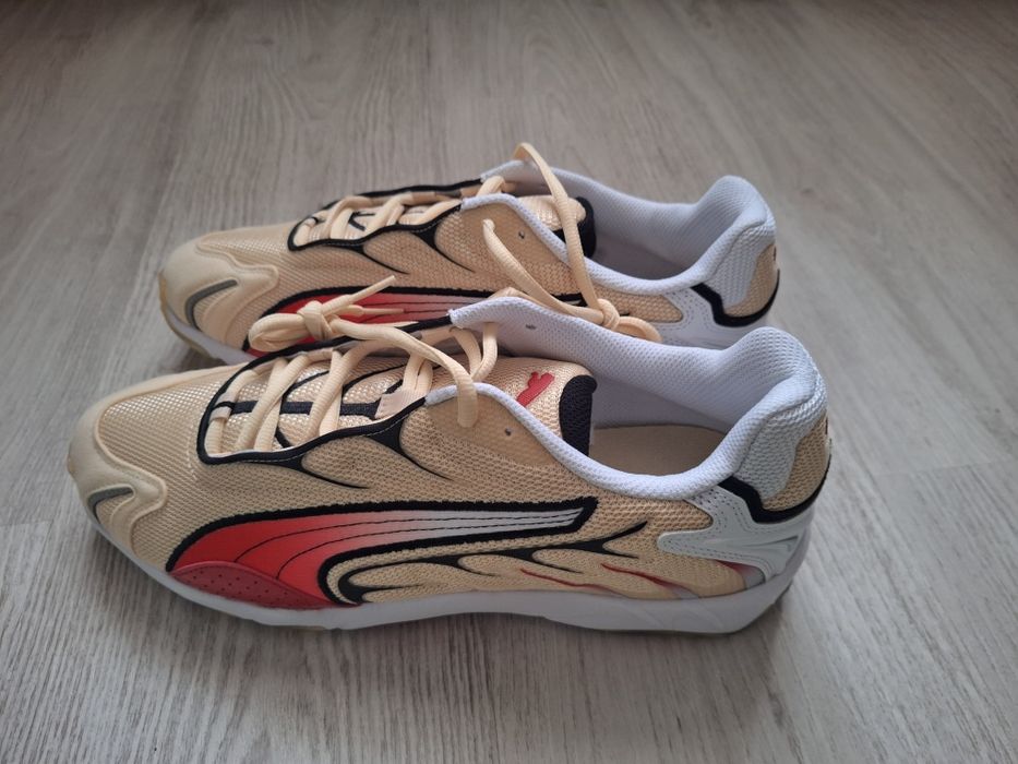 Puma Inhale Distressed
Alpine Snow-For All Time Red