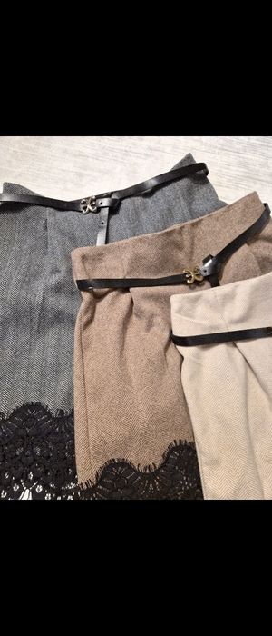 Къси панталонки с дантела