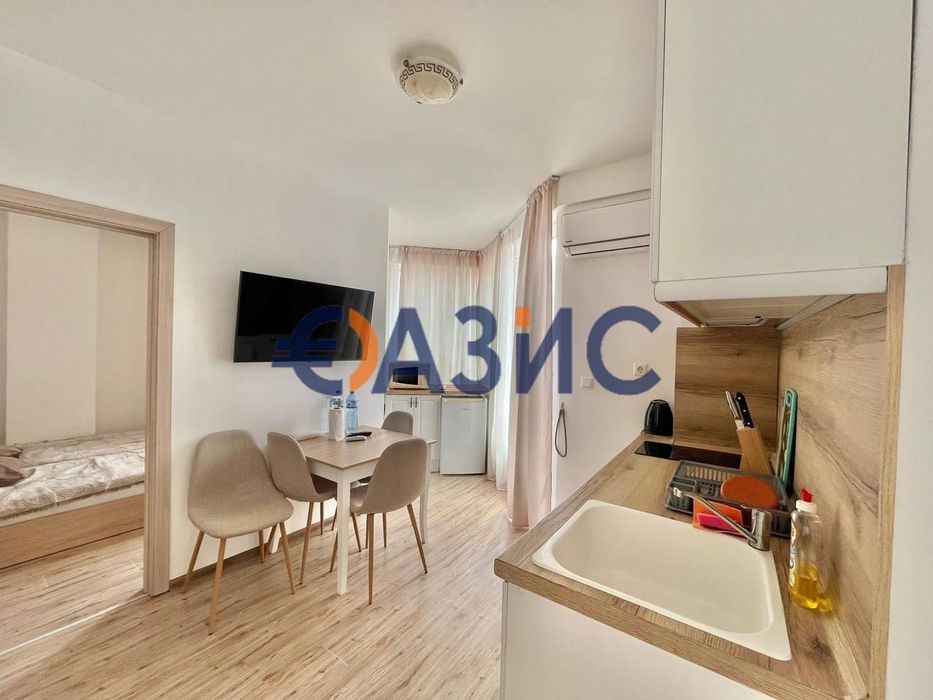 Продава се Двустаен апартамент в к.к. Слънчев бряг - 72 кв.м за 875 €/кв.м - Снимка #3