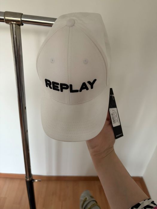 Шапки HUGO,Replay