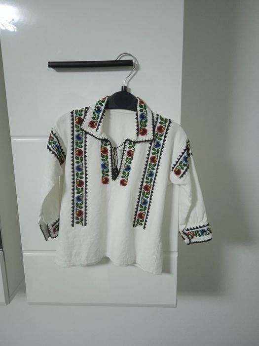 Cămăși tradiționale pentru copii de 2.3 ani și 4.5 ani