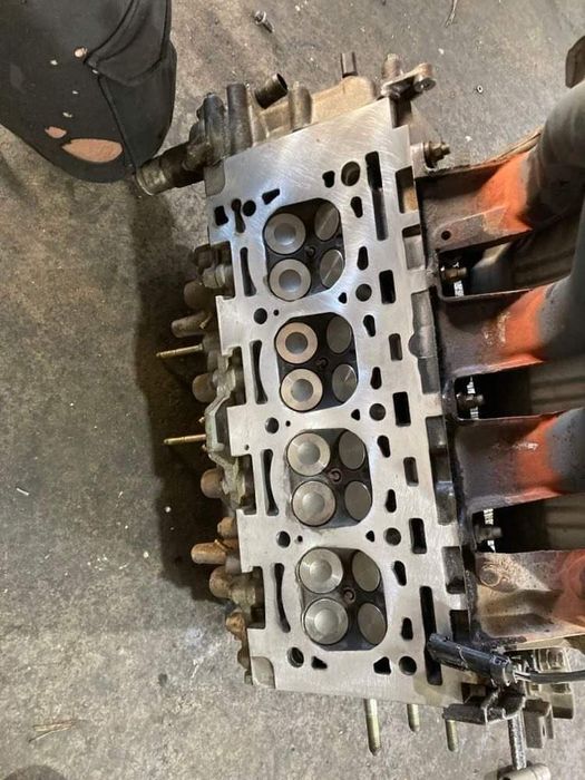 Renault LAGUNA 2 на части заради блокирал автомат