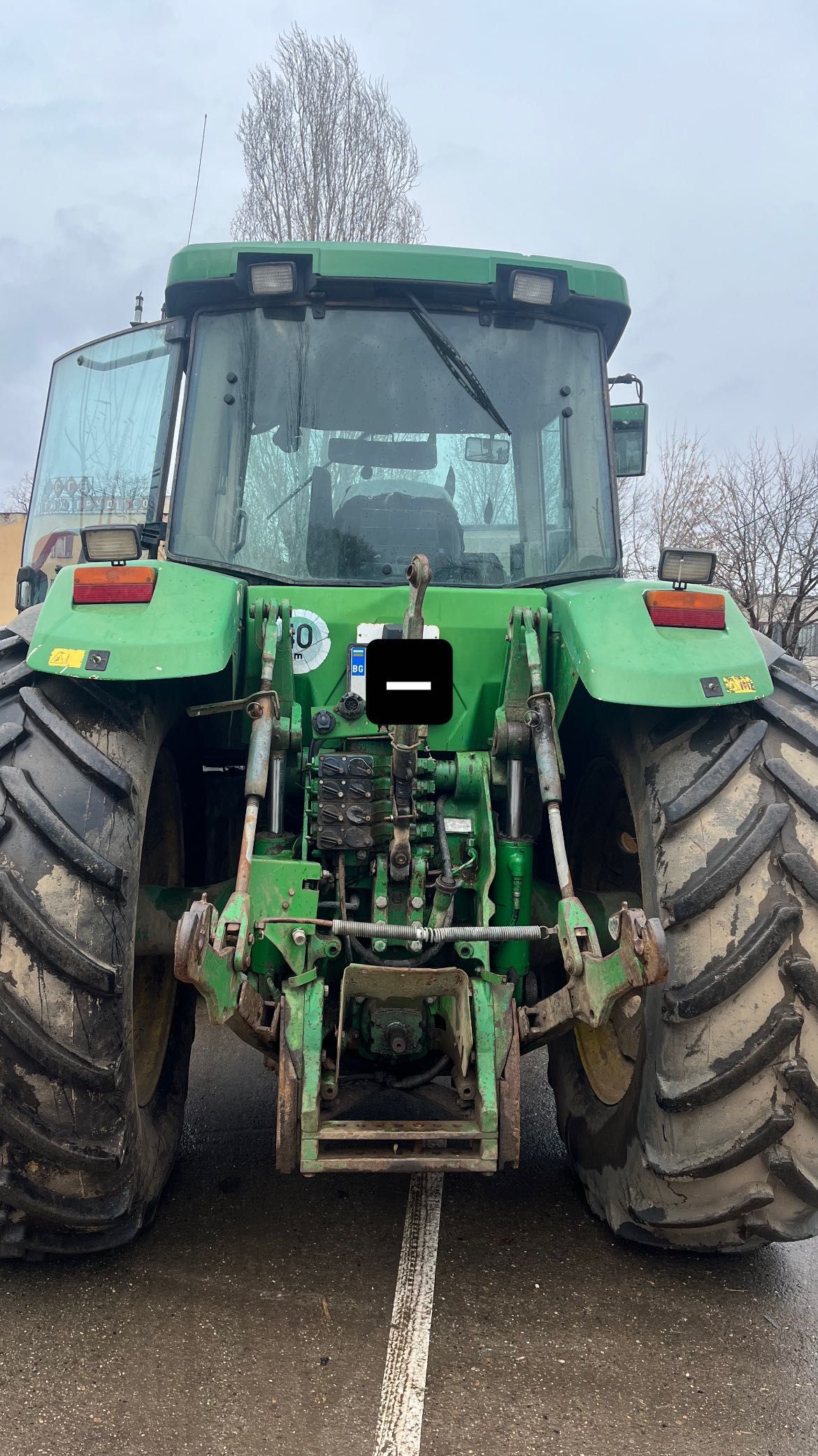 Трактор John Deere 8300