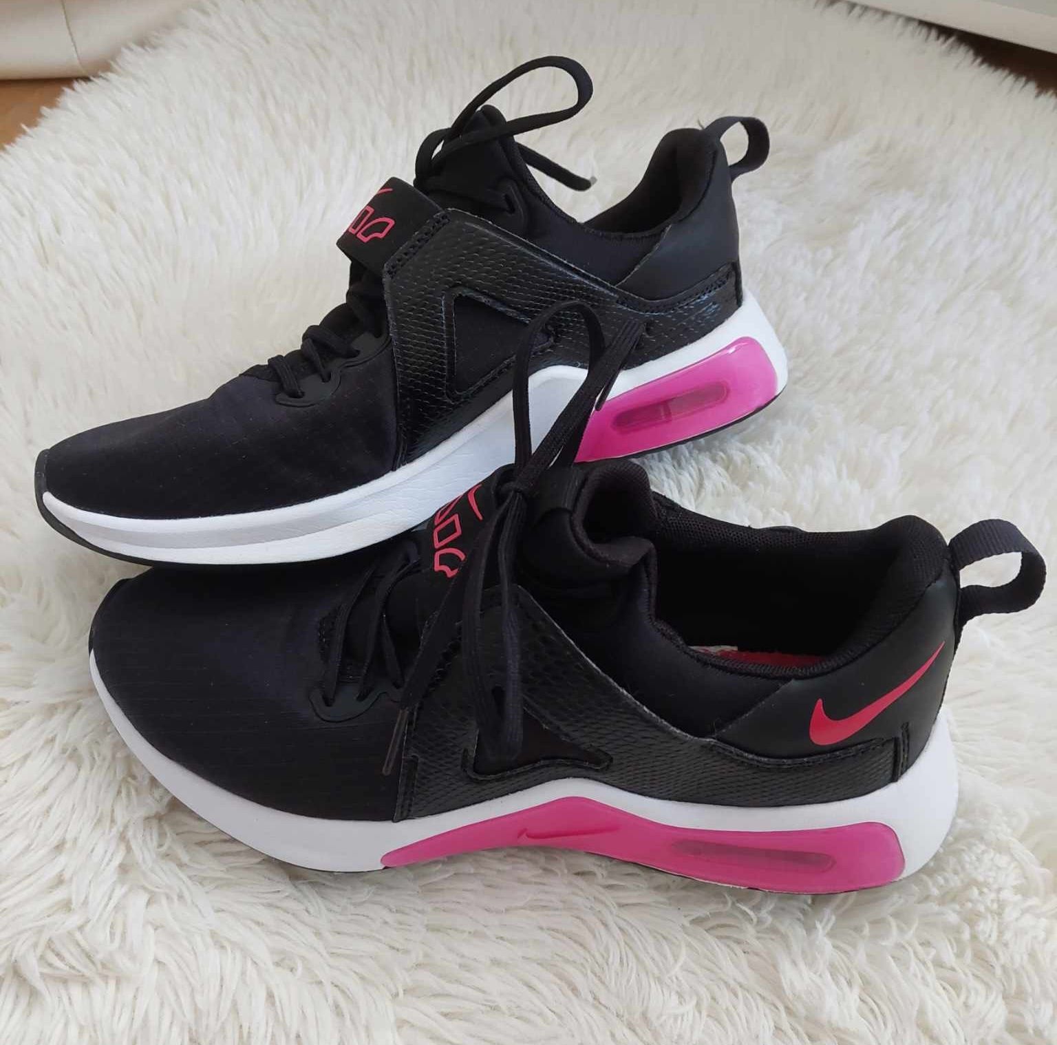 Маратонки Nike Air Max Bella 5