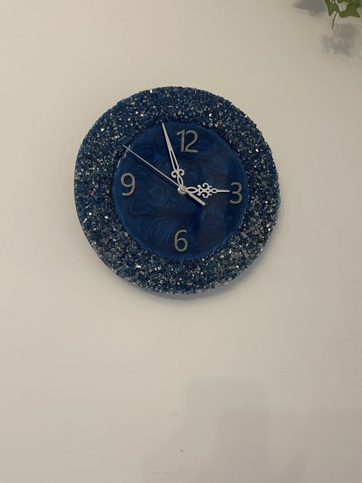 Ceas de perete din rășină cu cristale diametru 30 cm