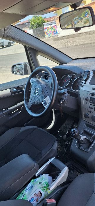 Opel zafira b 1.7
