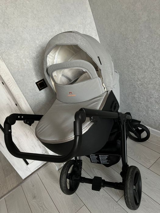 Детская коляска.