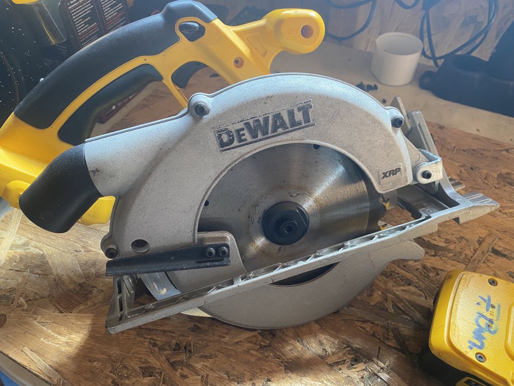 Circular dewalt DC390 la 18 v