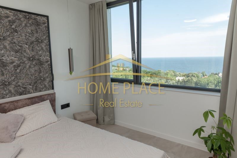 Дава се под наем Двустаен апартамент в Варна, Чайка - 76 кв.м за 1326 € - Снимка #3